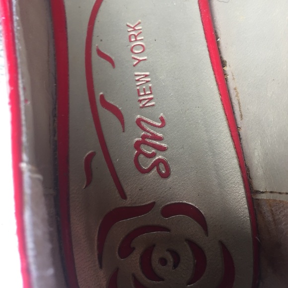 Red patent leather peep toe shoes 7 - Picture 5 of 8